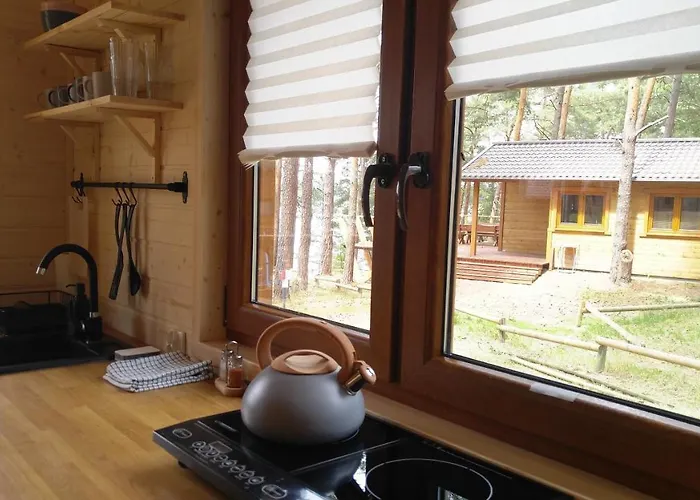 Semesterbostad Zakatek Wdzydze Z Widokiem Na Jezioro -domek Nr 19 *