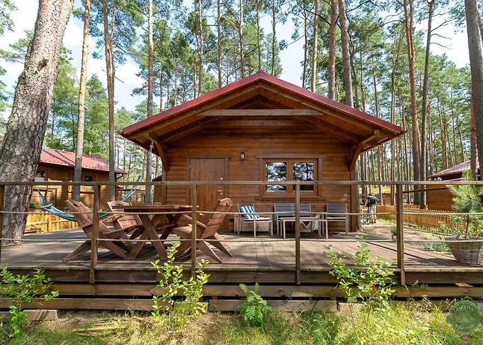 Semesterbostad Zakatek Wdzydze Z Widokiem Na Jezioro -domek Nr 19